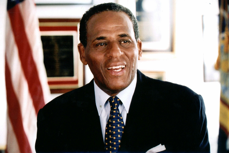 photo of Carl McCall